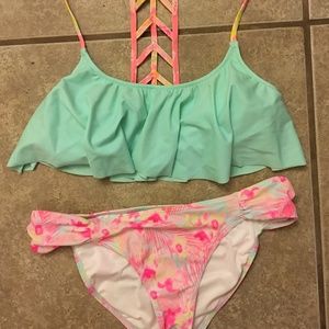 Cute Back Design Bikini Set